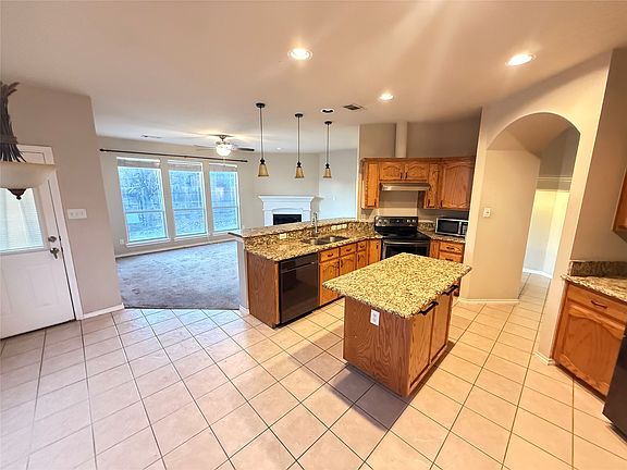 5th image of 10605 Foothill Dr