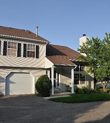 1st image of 324 Wisteria Dr