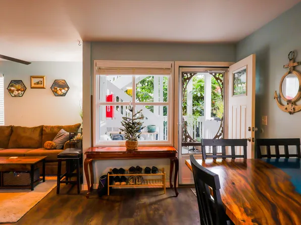 75-5748 Alahou St APT 1H, Kailua Kona, HI 96740