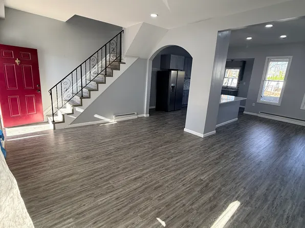 936 Providence Rd #1, Scranton, PA 18508