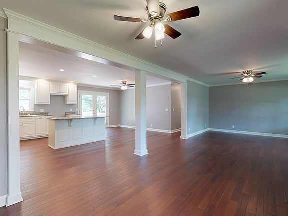 5th image of 114 Hilltop Dr