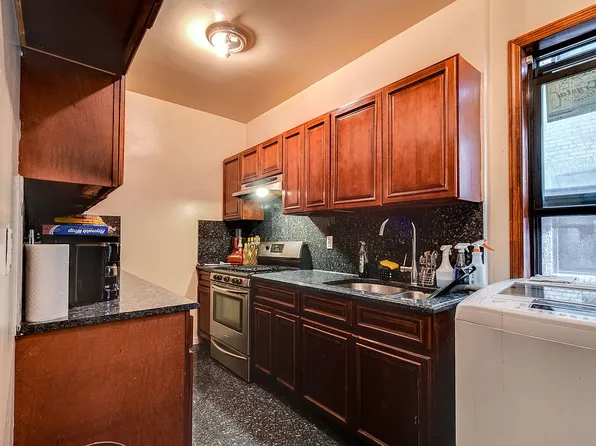 897 Empire Blvd APT B6, Brooklyn, NY 11213