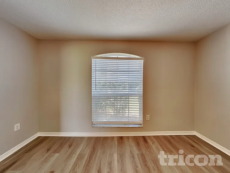 1387 Laurel Glen Dr — Photo 16
