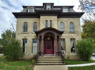 418 Saint Lawrence Ave, Janesville, WI 53545