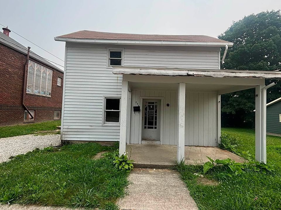 1st image of 206 N Main St