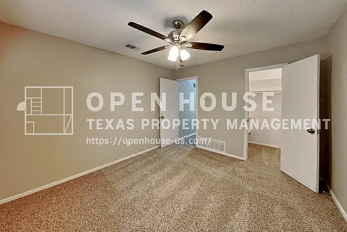 4300 Spring Hill Ln — Photo 11
