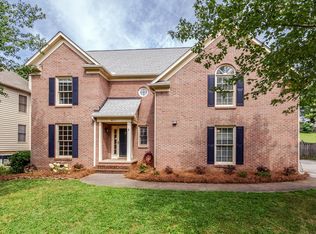 8211 Birch Run Ln, Knoxville, TN 37919