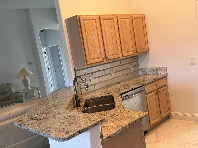 920 W Skyview Crossing Dr — Photo 29