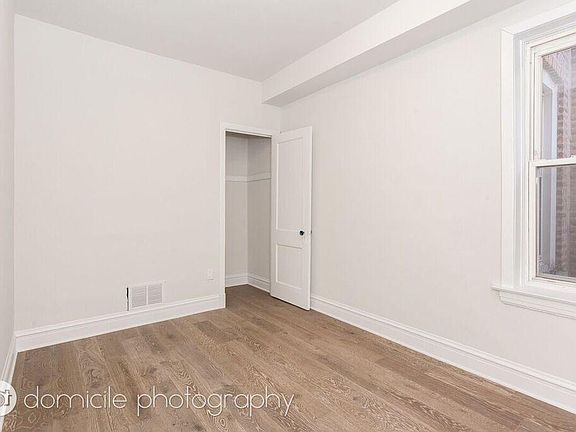 3rd image of 2539 N California Ave #2