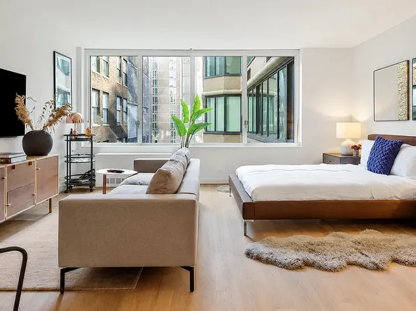 70 West 37th Street image 1 of 25