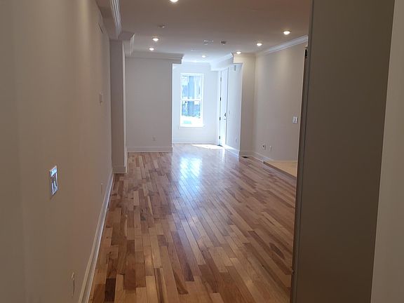3rd image of 2X W Wildey St #1