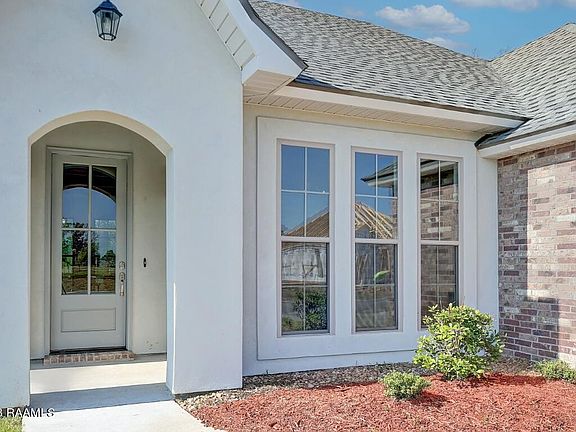 3rd image of 232 Tennyson Dr