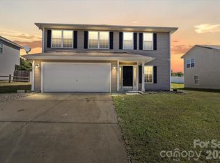 7126 Bullock Dr, Charlotte, NC 28214