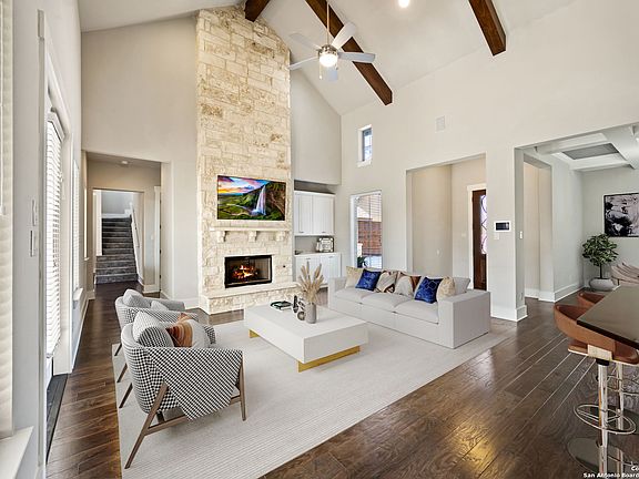 4th image of 8407 Orchard Glen