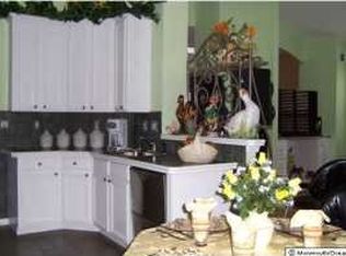 82 Eleanor Rd, Manchester, NJ 08759