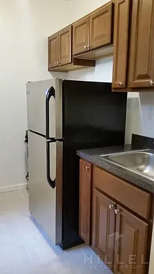 Rented by Hillel Realty Group | media 1