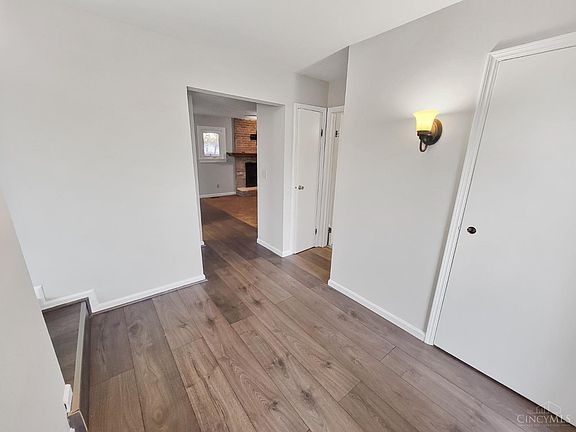 2nd image of 5275 Tallawanda Dr