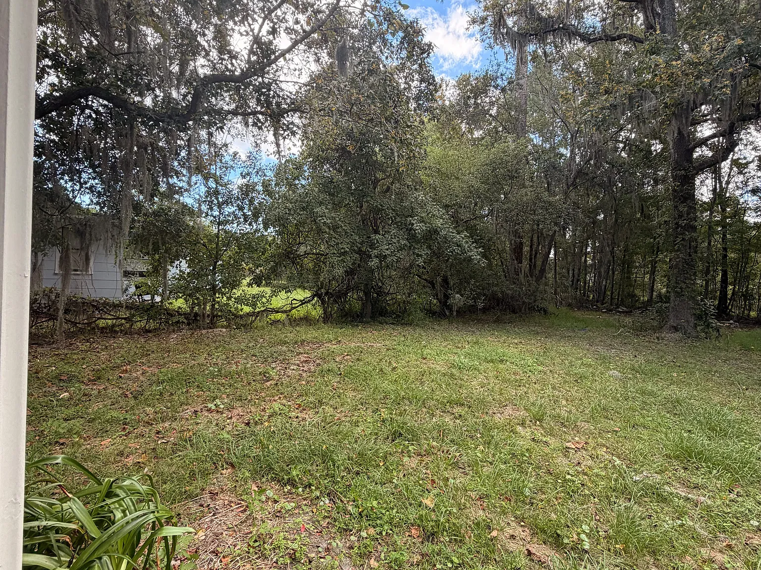 2 bed, 917 sqft, $1,400 — Photo 2