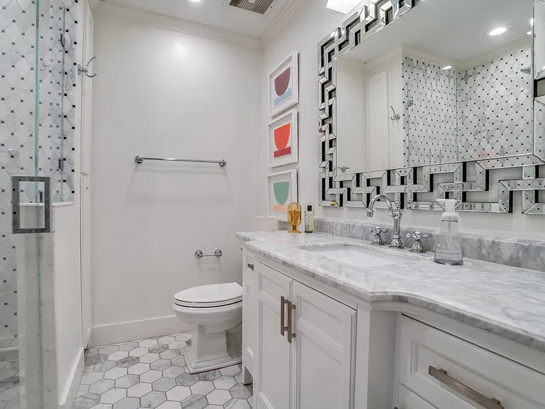3312 Villanova St — Photo 11