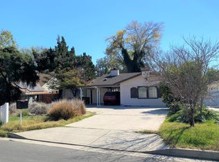 17646 Raymer St, Northridge, CA 91325