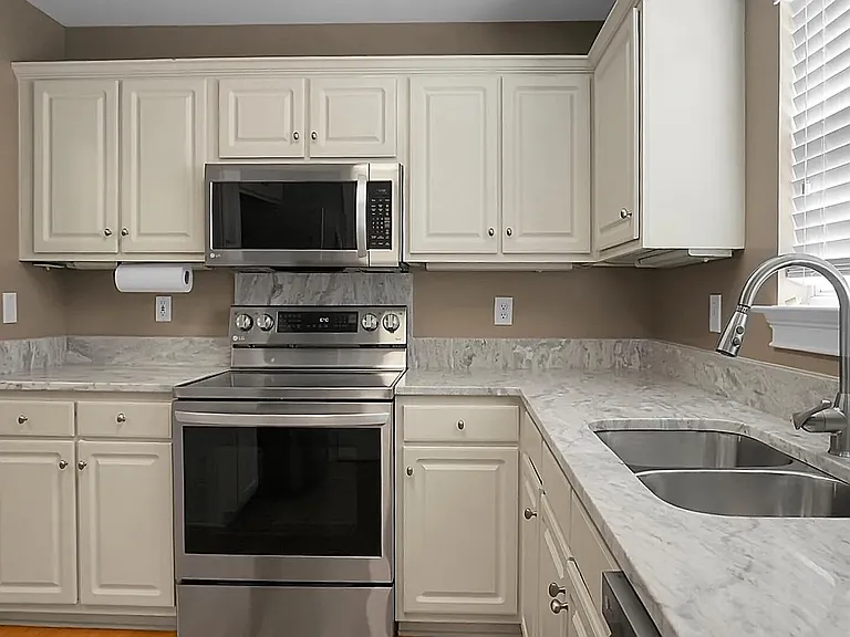 1545 Ashley River Rd #Q — Photo 6