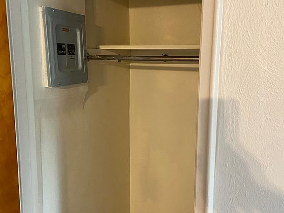 3rd image of 3235 White Oak Dr APT 10