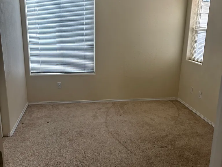 17315 SE 23rd Way — Photo 5