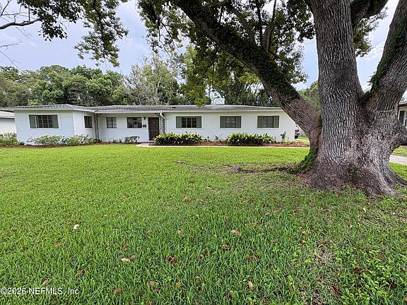 2nd image of 4716 AVON Lane