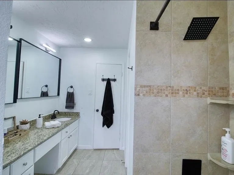 16419 Lost Quail Dr — Photo 24