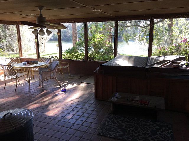 2nd image of 22 Lisa Ln