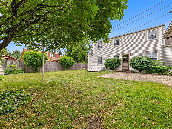 4th image of 9 Auburn Rd
