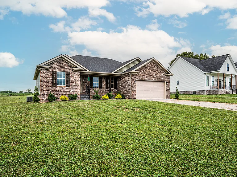 10299 Smiths Grove Scottsville Rd — Photo 2