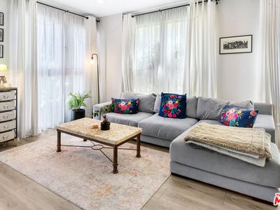 2345 S Bentley Ave APT 101, Los Angeles, CA, 90064