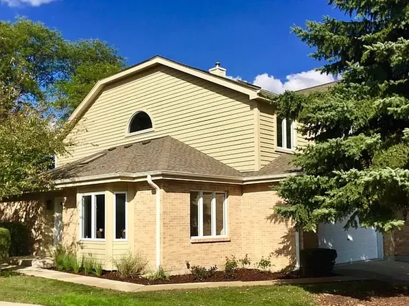 1526 Brittany Ct, Darien, IL 60561