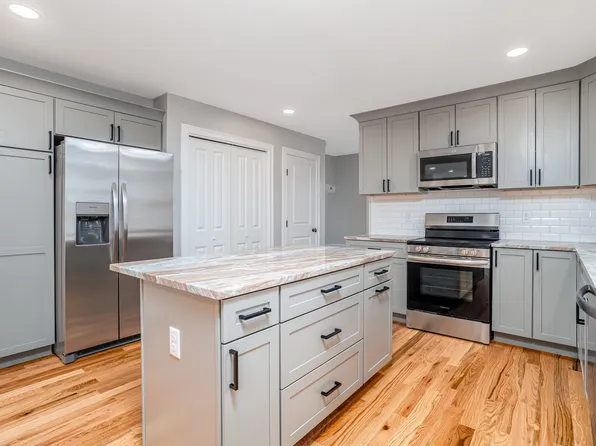 33 Milton St, Fitchburg, MA 01420