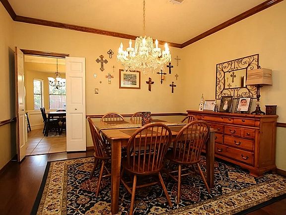 5th image of 6915 Cypress Point Dr