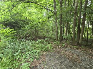 16-19 Hutchins St, Auburn, ME 04210