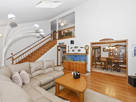 4th image of 9230 175th St