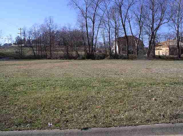 1st image of 3 Fairway Dr