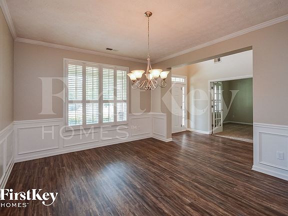 4th image of 1425 Hollow Springs Ct