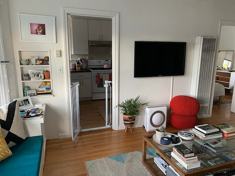 2336 Curtis St #B — Photo 3
