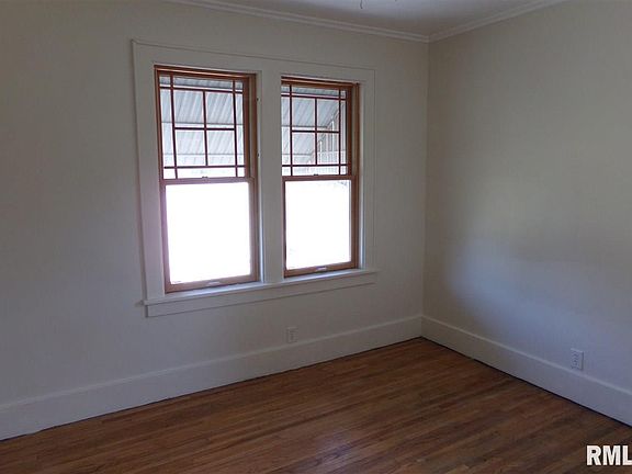 5th image of 1144 N Florence Ave