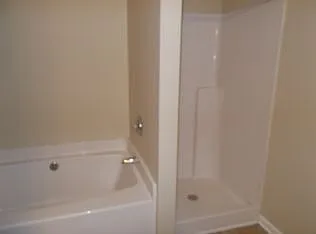 3br / 2.5 Bath Townhome * College Park Ga — Photo 3