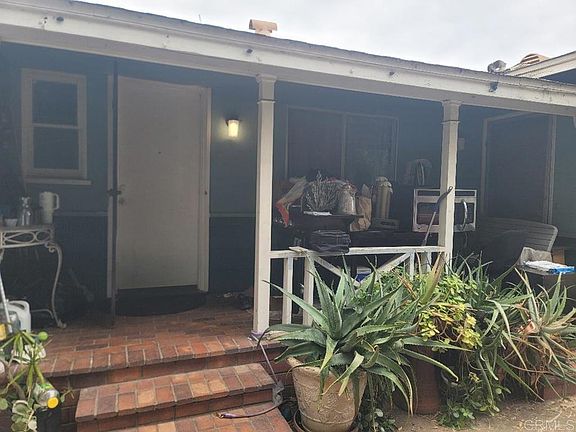 3rd image of 1619 Foothill Dr