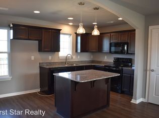 800 Washington Rd, Prairie Grove, AR 72753