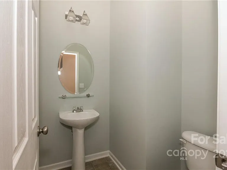 2332 Calabassas Ln — Photo 10