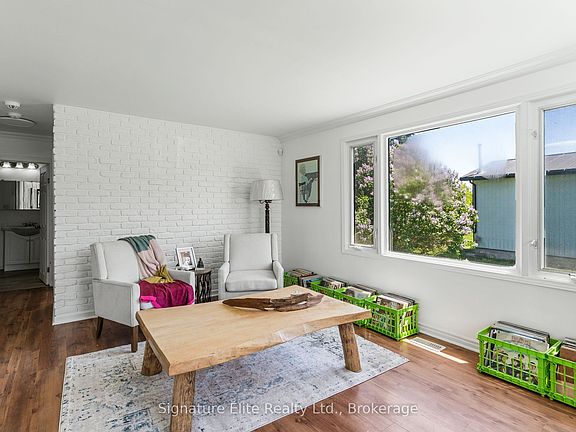 3rd image of 2328 Elm Tree Rd