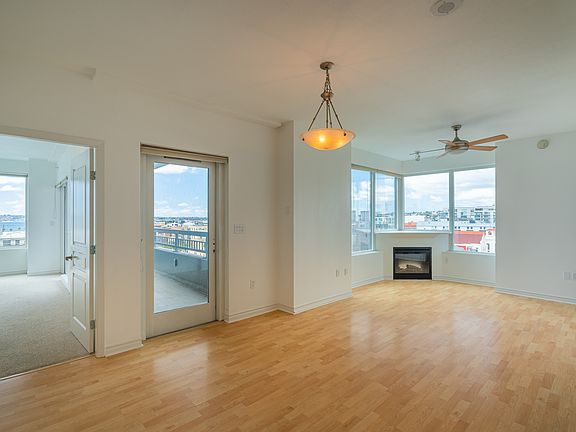 3rd image of 300 W Beech St Unit 703