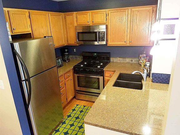 4th image of 1549 N Oak Hill Dr Unit A-3
