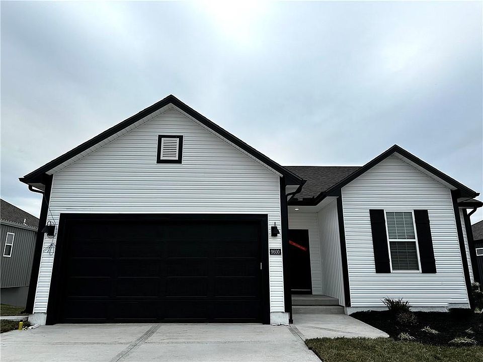 1st image of 9600 N Amoret Ave